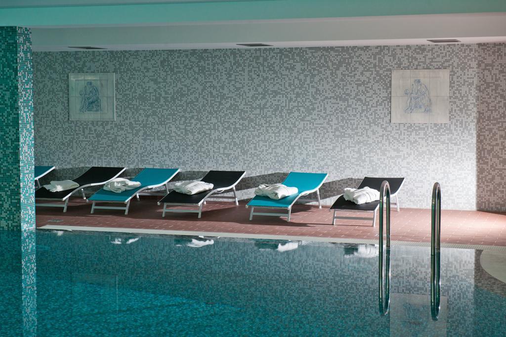 Hotel Leon&Spa Arad Exterior foto