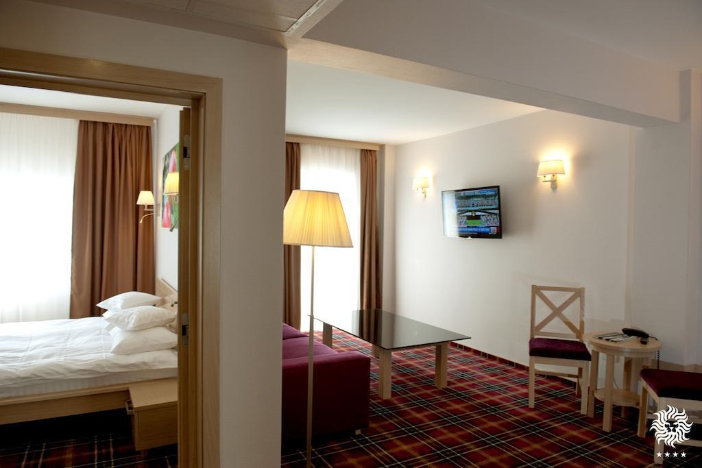 Hotel Leon&Spa Arad Zimmer foto